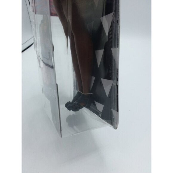 Barbie Fashionista 57 Doll African American Zig Zag Dress Curvy Open Box - Picture 9 of 12